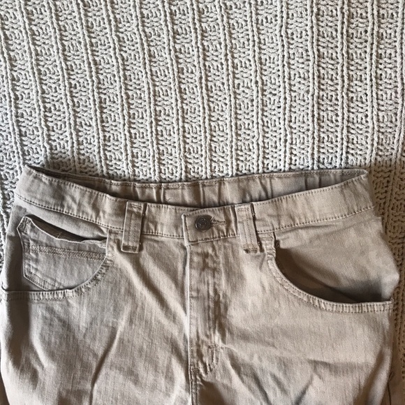 Wrangler pants - Picture 2 of 4